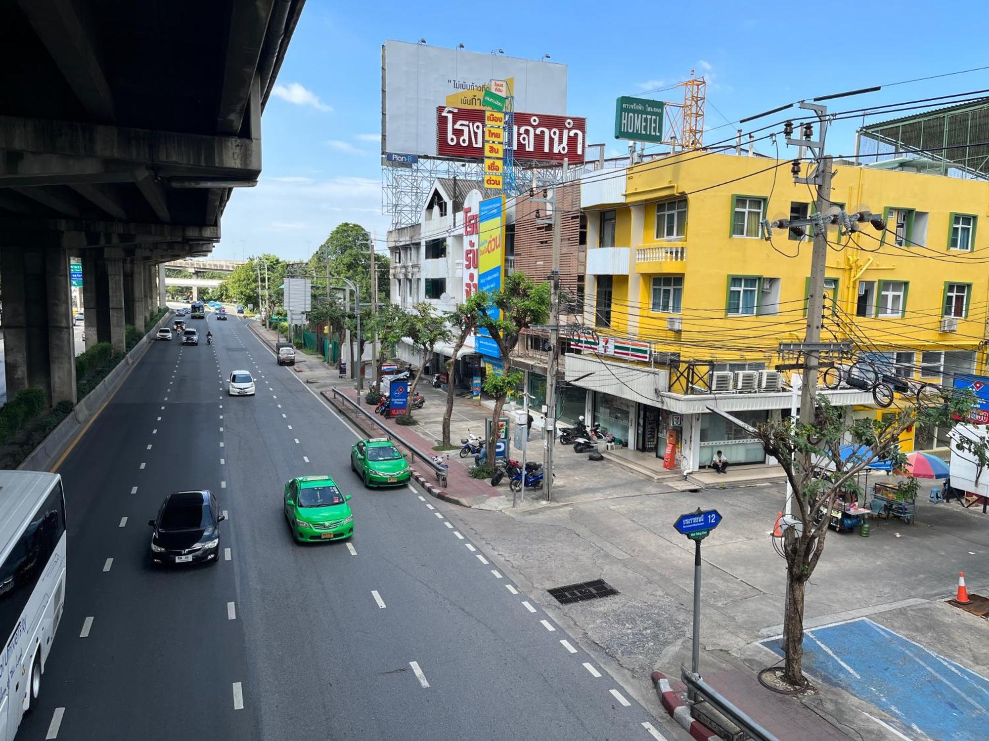Dao Jaras Fah Hometel ดาวจรัสฟ้าโฮมเทล กรุงเทพมหานคร ภายนอก รูปภาพ